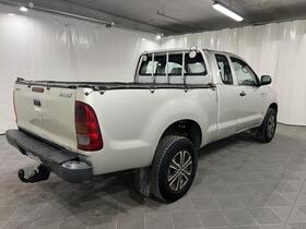 Toyota Hilux vaihtoauto