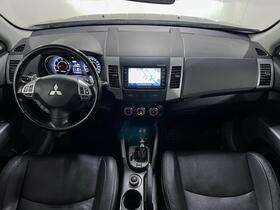 Mitsubishi Outlander vaihtoauto