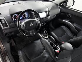 Mitsubishi Outlander vaihtoauto