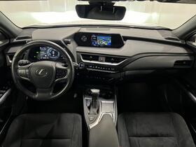 Lexus UX vaihtoauto