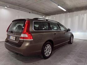 Volvo V70 vaihtoauto