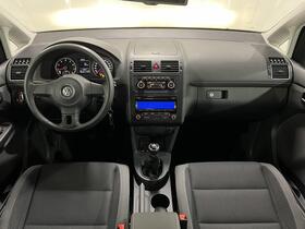 Volkswagen Touran vaihtoauto