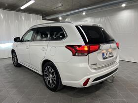 Mitsubishi Outlander PHEV vaihtoauto