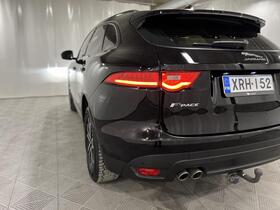 Jaguar F-PACE vaihtoauto