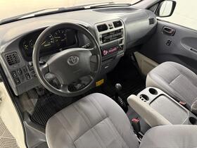 Toyota Hiace vaihtoauto