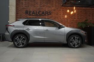 Toyota bZ4X vaihtoauto