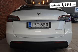 Tesla Model Y vaihtoauto