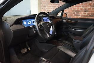 Tesla Model X vaihtoauto