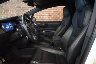 Tesla Model X vaihtoauto