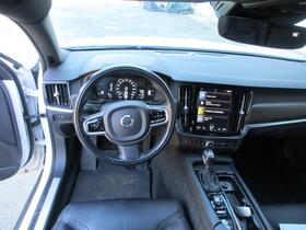 Volvo V90 Cross Country vaihtoauto