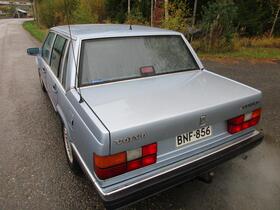 Volvo 760 vaihtoauto