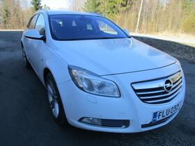 Opel Insignia vaihtoauto