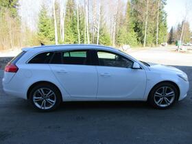 Opel Insignia vaihtoauto