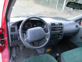 Toyota Hiace vaihtoauto