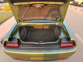 Dodge Challenger vaihtoauto