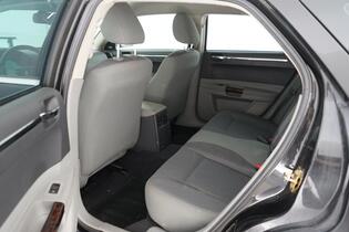 Chrysler 300C vaihtoauto