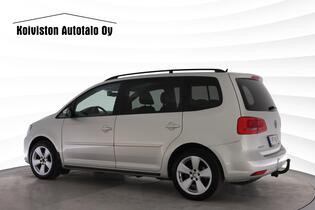 Volkswagen Touran vaihtoauto