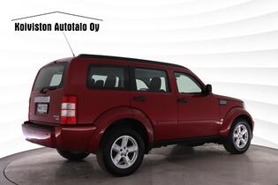Dodge Nitro vaihtoauto