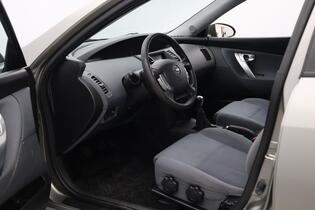 Nissan Primera vaihtoauto