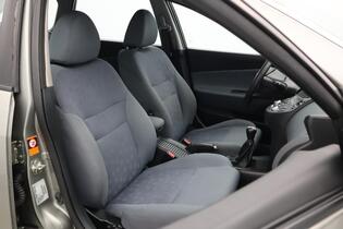 Nissan Primera vaihtoauto