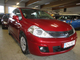 Nissan Tiida vaihtoauto