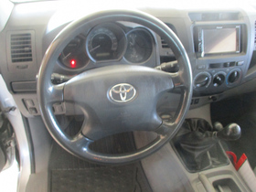 Toyota Hilux vaihtoauto
