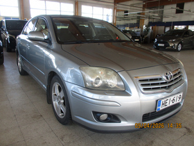Toyota Avensis vaihtoauto