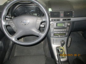 Toyota Avensis vaihtoauto