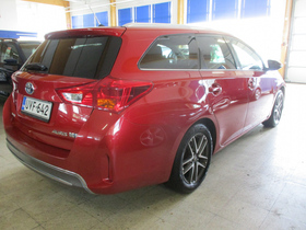 Toyota Auris vaihtoauto