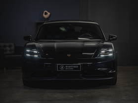 Porsche Taycan vaihtoauto