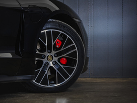 Porsche Taycan vaihtoauto