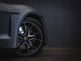 Porsche Taycan vaihtoauto