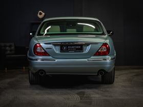 Jaguar XJ vaihtoauto