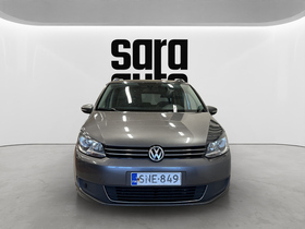 Volkswagen Touran vaihtoauto