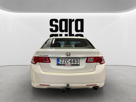 Honda Accord vaihtoauto