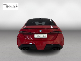 BMW M5 vaihtoauto