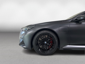 BMW M5 vaihtoauto