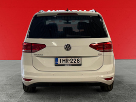 Volkswagen Touran vaihtoauto