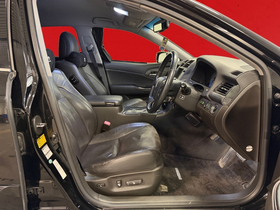 Toyota Crown vaihtoauto