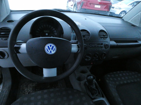Volkswagen New Beetle vaihtoauto