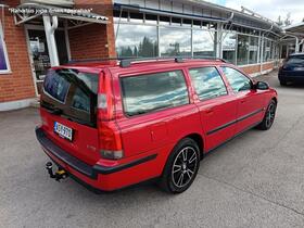 Volvo V70 vaihtoauto