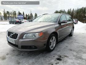 Volvo V70 vaihtoauto