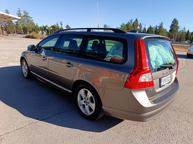 Volvo V70 vaihtoauto