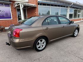 Toyota Avensis vaihtoauto