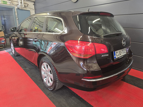 Opel Astra vaihtoauto