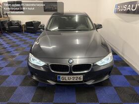 BMW 320 vaihtoauto