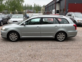 Toyota Avensis vaihtoauto