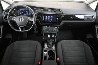 Volkswagen Touran vaihtoauto