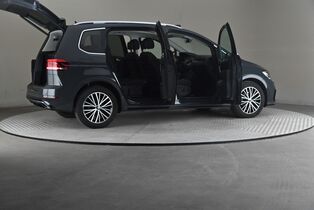Volkswagen Touran vaihtoauto