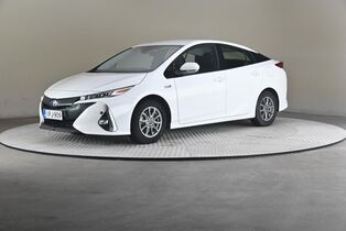 Toyota Prius Plug-in vaihtoauto